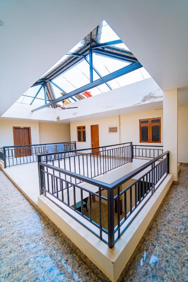 Darsy Residency Hotel Agonda Ngoại thất bức ảnh