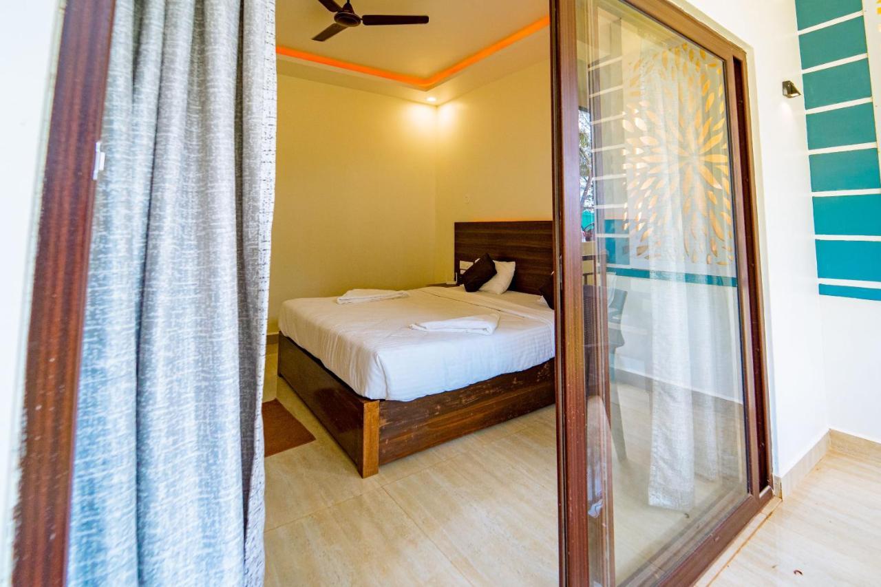 Darsy Residency Hotel Agonda Ngoại thất bức ảnh