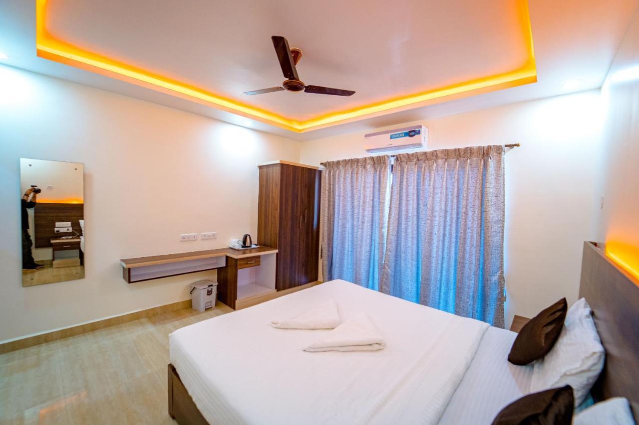 Darsy Residency Hotel Agonda Ngoại thất bức ảnh