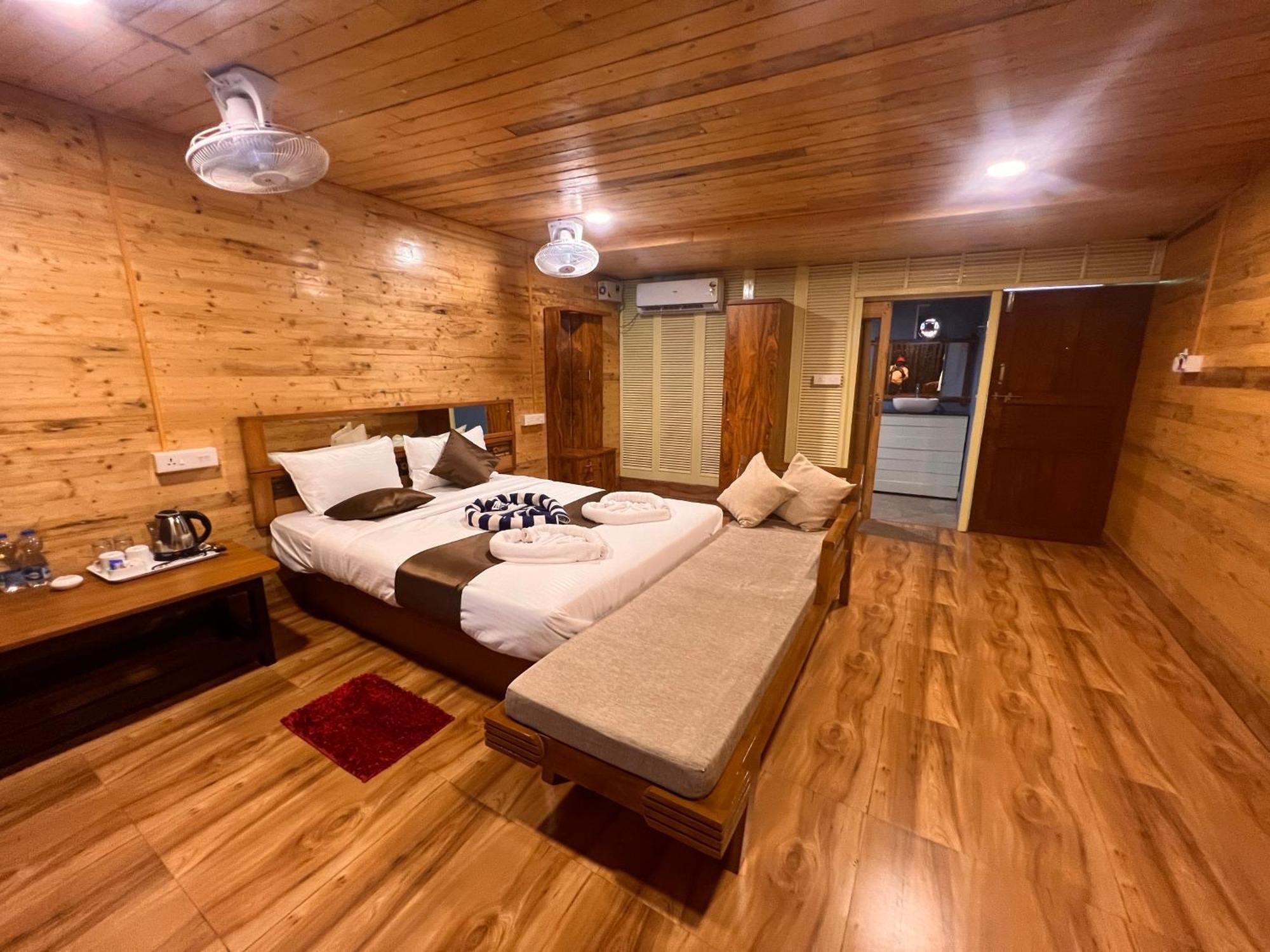 Darsy Residency Hotel Agonda Ngoại thất bức ảnh
