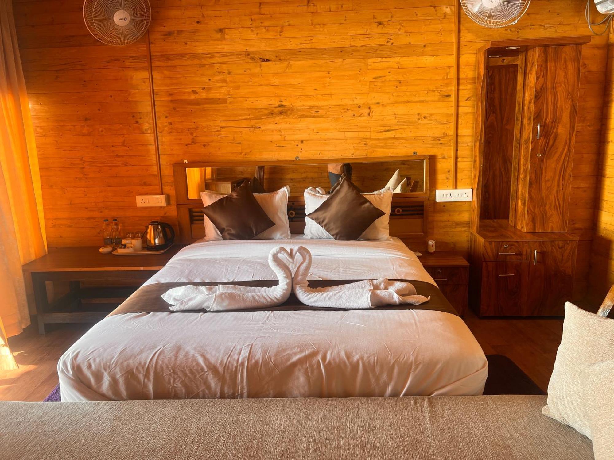 Darsy Residency Hotel Agonda Ngoại thất bức ảnh