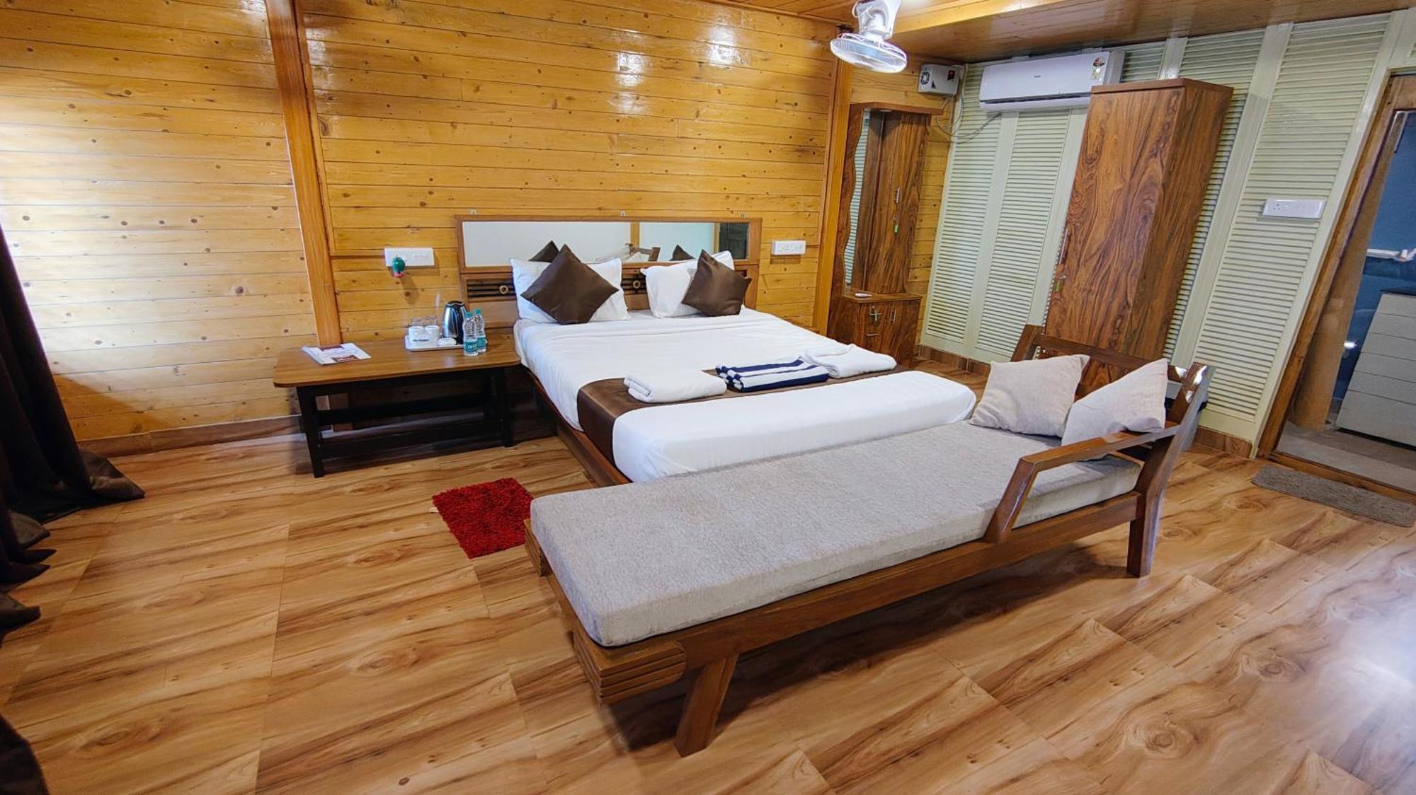 Darsy Residency Hotel Agonda Ngoại thất bức ảnh